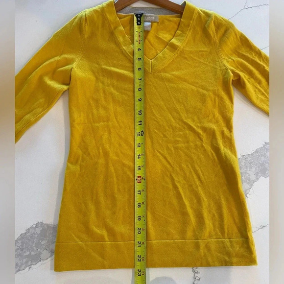 Banana Republic Women’s V-Neck Extra Fine Merino Wool Spandex Gold/Yellow XS EUC - Picture 7 of 9